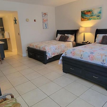 Sea Breeze, Studio 510, Beach Steps Away!+Pool+Wifi 拉斯金 外观 照片