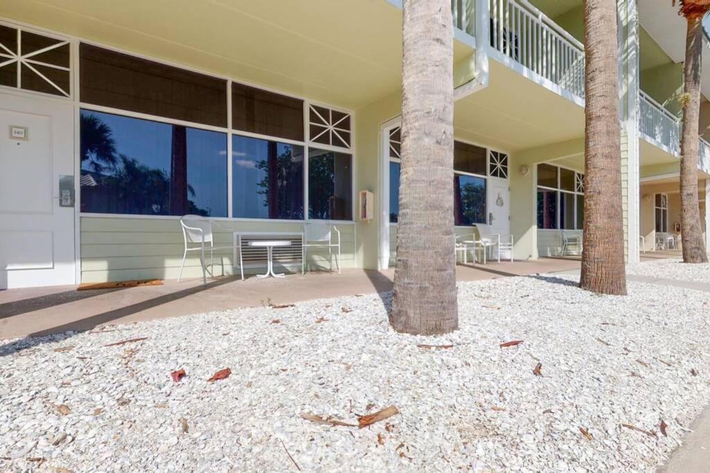 Sea Breeze, Studio 510, Beach Steps Away!+Pool+Wifi 拉斯金 外观 照片